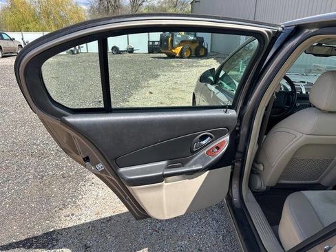 Used 2007 Chevrolet Malibu LTZ FWD image 23