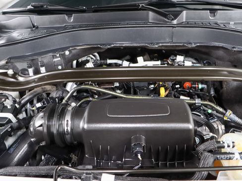 Used 2021 Ford Explorer Limited image 32