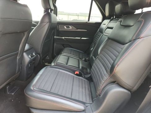 Used 2025 Ford Explorer ST-Line w/ ST-Line Street Pack AWD/4WD image 24