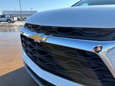 Used 2025 Chevrolet Blazer LT image 6