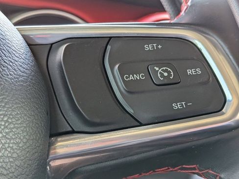 Used 2021 Jeep Gladiator Rubicon AWD/4WD image 14