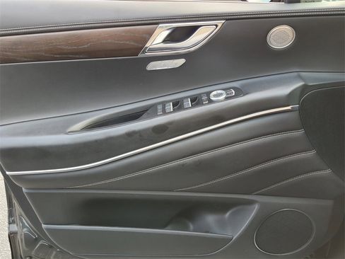 Used 2024 Genesis GV80 3.5T image 27