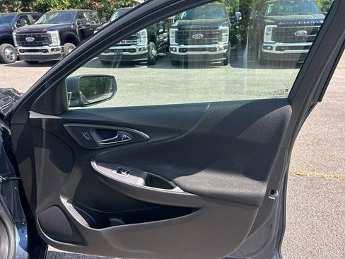 Used 2020 Chevrolet Malibu LS w/ LPO, Convenience Package 1 FWD image 14