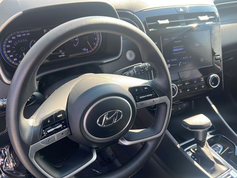 Certified 2023 Hyundai Tucson SEL FWD image 9