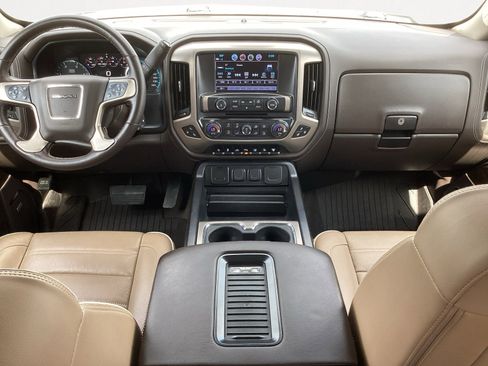 Used 2019 GMC Sierra 2500 Denali w/ Duramax Plus Package image 4