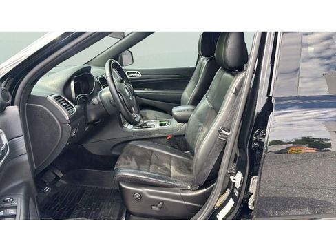 Used 2021 Jeep Grand Cherokee Laredo X AWD/4WD image 10