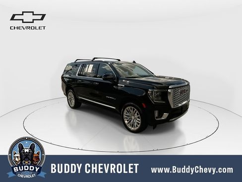 Used 2023 GMC Yukon XL Denali AWD/4WD image 2