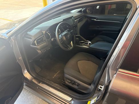 Used 2023 Toyota Camry LE w/ Protection Package (Q2) (TMS) FWD image 9