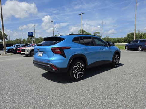 New 2026 Chevrolet Trax RS w/ Driver Confidence Package FWD image 5