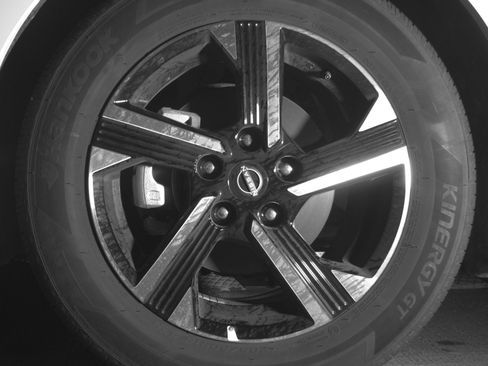 Used 2025 Nissan Sentra SV FWD image 12