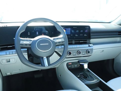 New 2026 Hyundai Kona SE FWD image 9