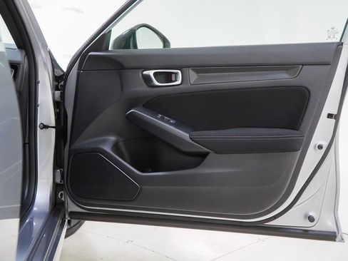 Used 2023 Honda Civic Sport image 32