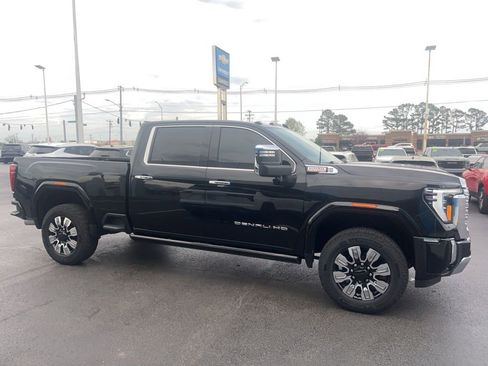 Used 2024 GMC Sierra 2500 Denali w/ Denali Reserve Package AWD/4WD image 43