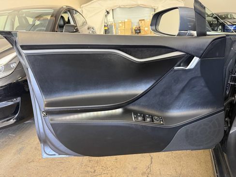 Used 2019 Tesla Model S Long Range AWD/4WD image 20