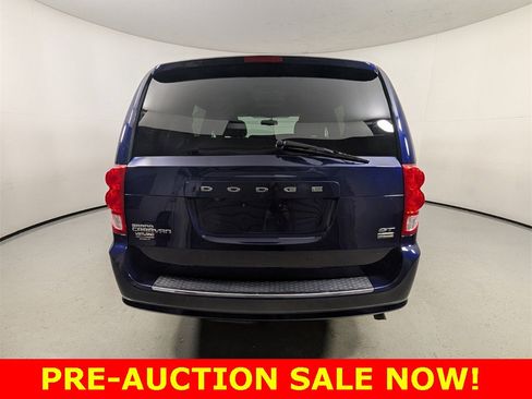 Used 2017 Dodge Grand Caravan GT image 6