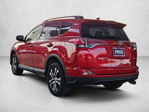 Used 2016 Toyota RAV4 LE FWD image 7
