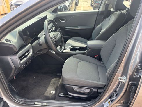 Used 2025 Kia K4 FWD image 23