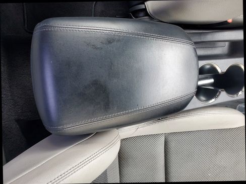 Used 2014 Hyundai Genesis 2.0T RWD image 25