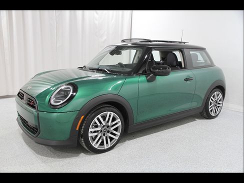 Certified 2025 MINI Cooper S FWD image 3
