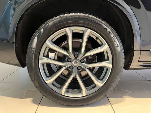 Used 2019 Volvo XC90 T6 Momentum w/ Protection Package AWD/4WD image 17