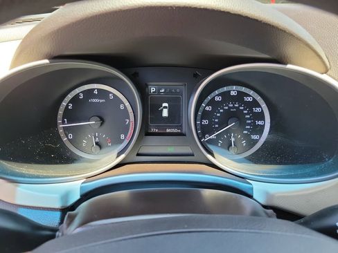 Used 2017 Hyundai Santa Fe Sport FWD image 27