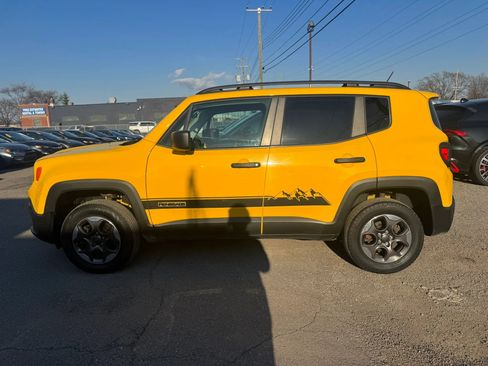 Used 2017 Jeep Renegade Sport w/ Power & Air Group AWD/4WD image 2