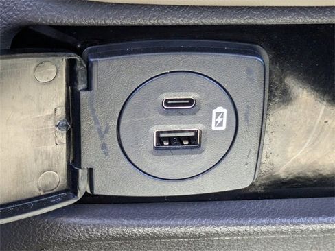 Used 2022 Lincoln Navigator Reserve image 24