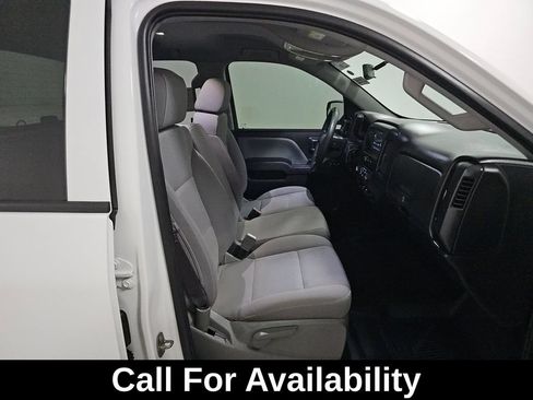 Used 2017 Chevrolet Silverado 1500 Custom w/ Custom Convenience Package RWD image 9