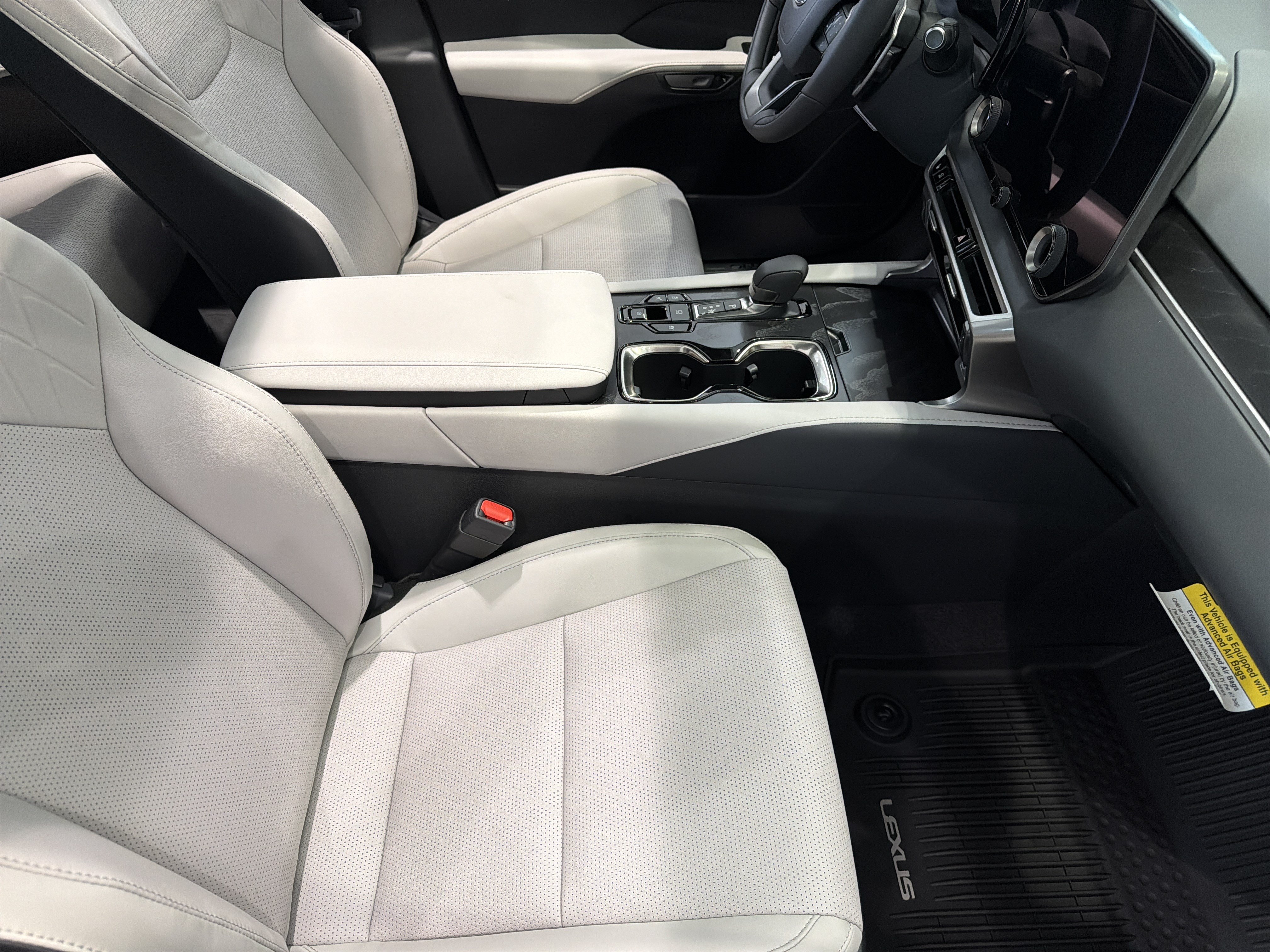 New 2026 Lexus RX 350 w/ Convenience Package AWD/4WD image 31