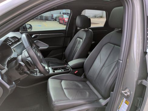 Certified 2022 Audi Q3 2.0T Premium Plus w/ Premium Plus Package image 17