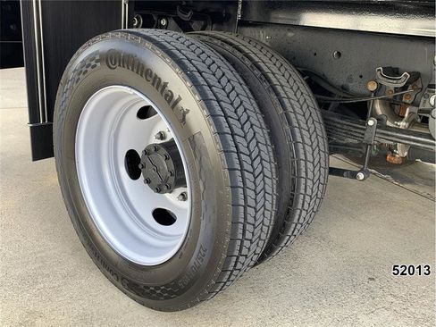 Used 2025 Ford F550 Crew Cab image 18