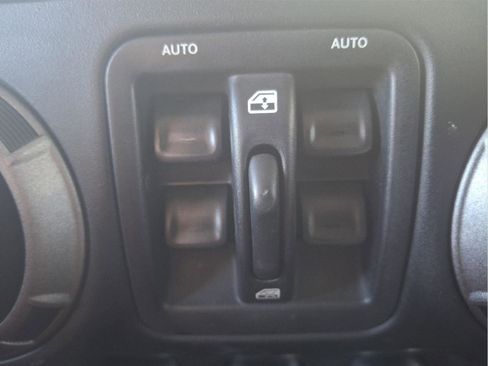 Used 2013 Jeep Wrangler Unlimited Sport image 28