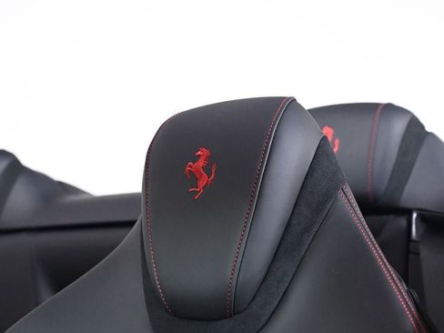 Used 2026 Ferrari Roma Spider RWD image 23