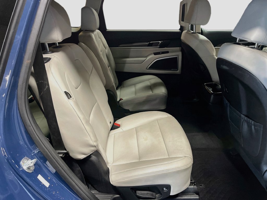 Used 2023 Kia Telluride S AWD/4WD image 28