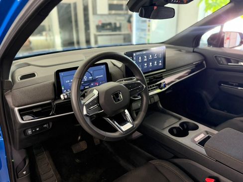 Used 2025 Honda Prologue EX image 12