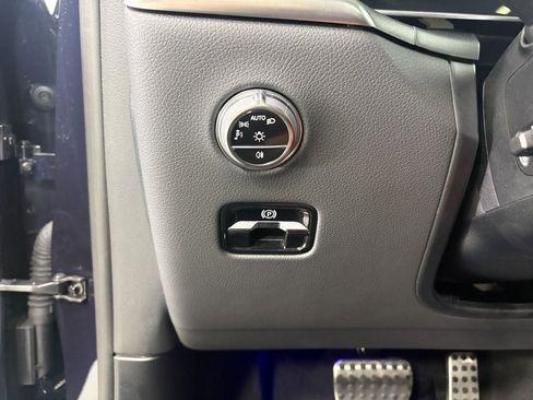 Used 2024 Mercedes-Benz GLC 43 AMG 4MATIC image 11