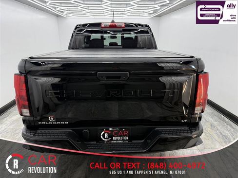 Used 2023 Chevrolet Colorado LT w/ LT Convenience Package AWD/4WD image 5