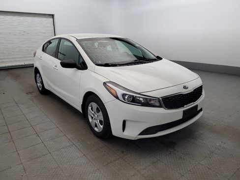 Used 2017 Kia Forte LX FWD image 13