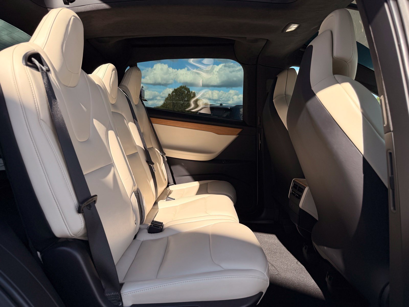 Used 2019 Tesla Model X 75D AWD/4WD image 32