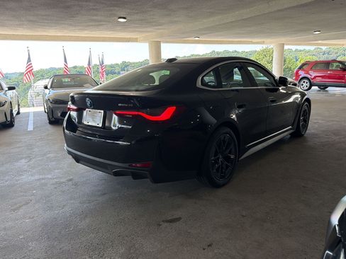 Used 2024 BMW i4 eDrive35 w/ Premium Package RWD image 8