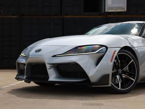 Used 2021 Toyota Supra w/ Safety & Technology Package RWD image 31