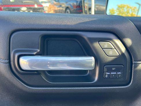 Used 2019 Chevrolet Silverado 1500 High Country w/ Z71 Off-Road Package image 24