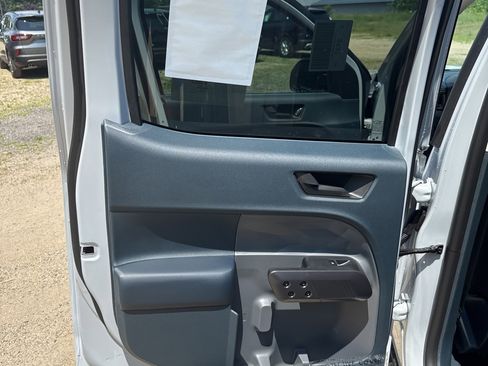 New 2025 Ford Maverick Lariat w/ Black Appearance Package image 15