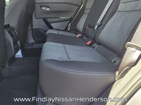 Used 2026 Nissan Rogue SV image 11