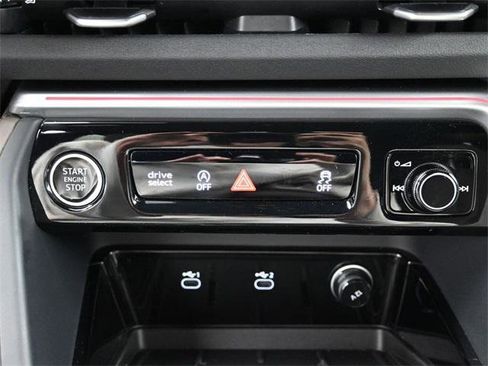 Certified 2025 Audi Q5 Premium Plus w/ Premium Plus image 22