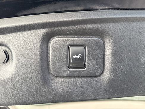 Used 2018 INFINITI QX60 Luxe w/ Deluxe Technology Package image 4