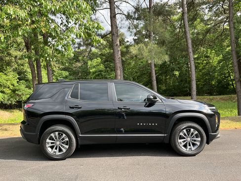 New 2026 Chevrolet Equinox LT FWD image 12