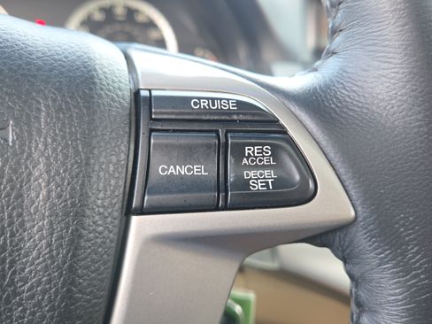 Used 2010 Honda Accord EX-L image 22