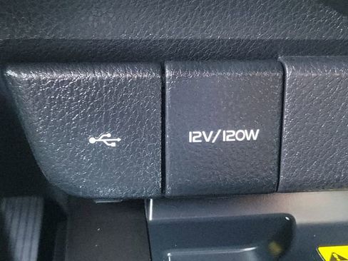 Used 2022 Toyota Camry XSE image 15