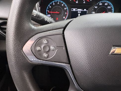 Used 2018 Chevrolet Traverse LS FWD image 32